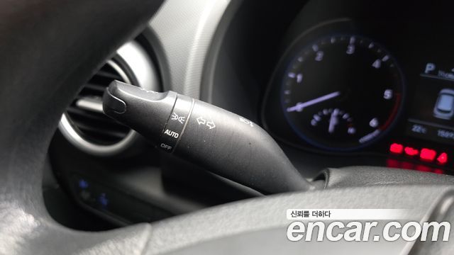 Hyundai Kona 2018 — photo 27