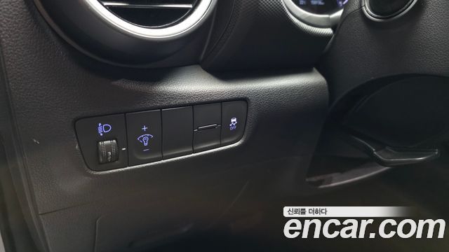 Hyundai Kona 2018 — photo 29