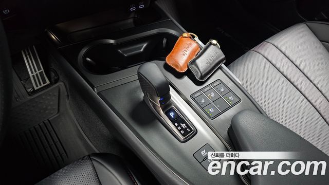 Lexus UX 2026 — photo 12