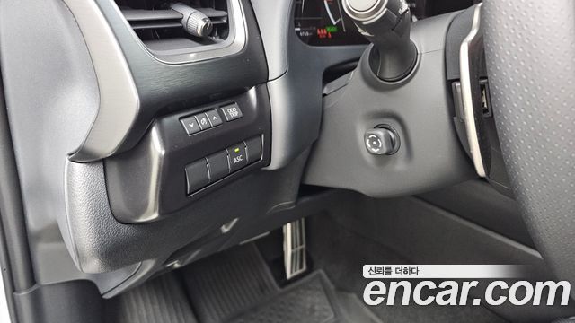 Lexus UX 2026 — photo 28