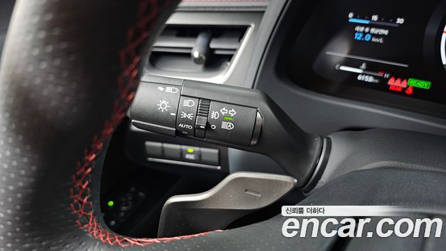 Lexus UX 2026 — photo 30
