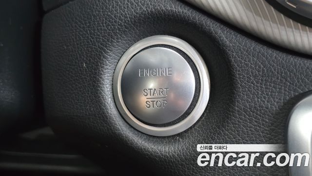 Mercedes-Benz GLA-Class 2016 — photo 19