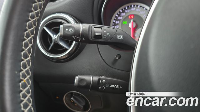 Mercedes-Benz GLA-Class 2016 — photo 20