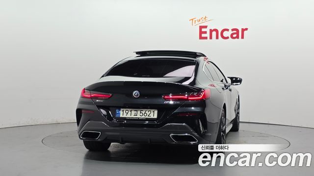 BMW 8-Series 2023 — photo 4
