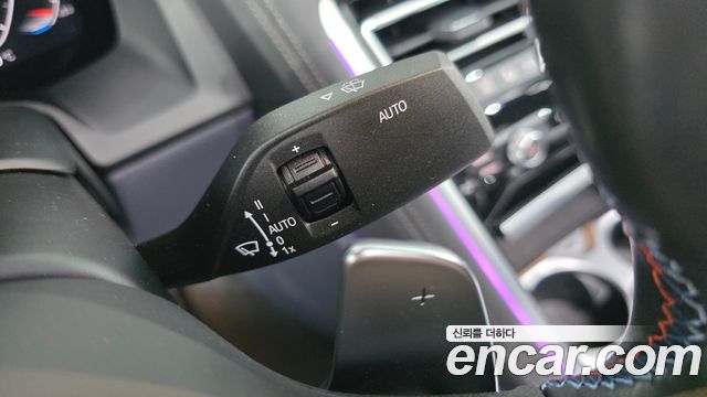 BMW 8-Series 2023 — photo 26