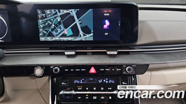 Kia Canival 2023 — photo 20