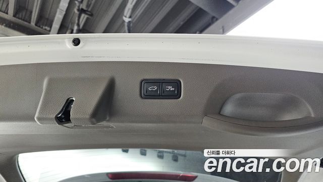 Kia Canival 2023 — photo 37