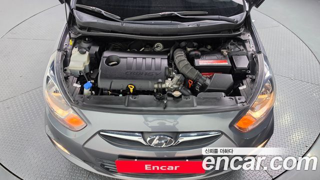 Hyundai Accent 2012 — photo 6