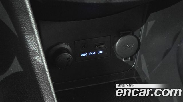 Hyundai Accent 2012 — photo 24