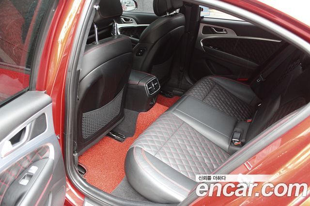 Genesis G70 2018 — photo 16