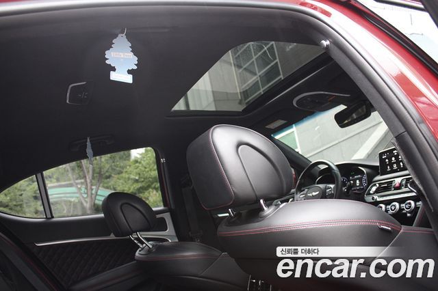 Genesis G70 2018 — photo 17