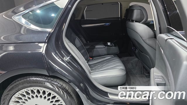 Genesis G80 2023 — photo 17
