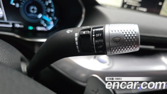 Genesis G80 2023 — photo 28