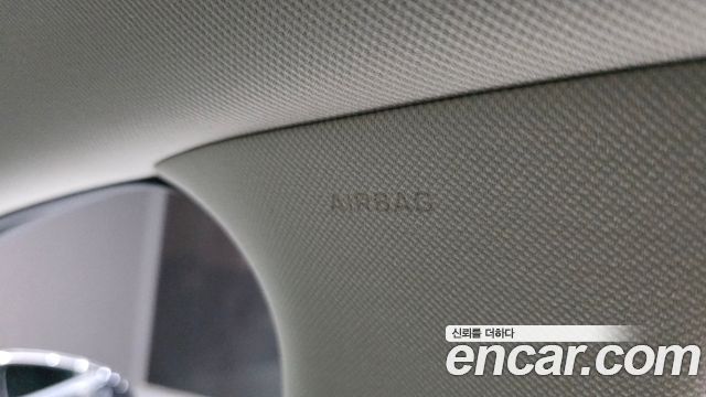 Genesis G80 2023 — photo 30