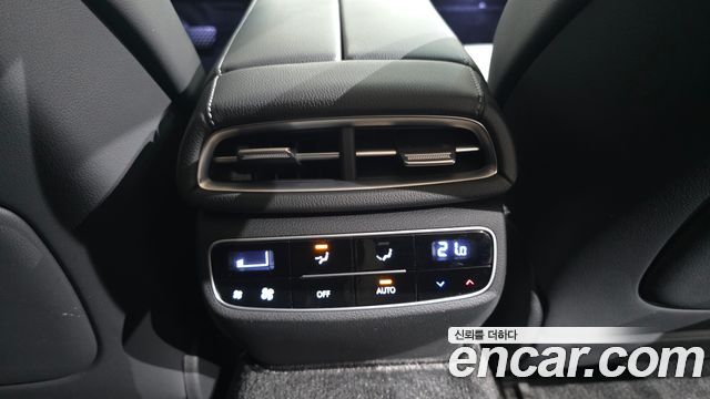 Genesis G80 2023 — photo 33