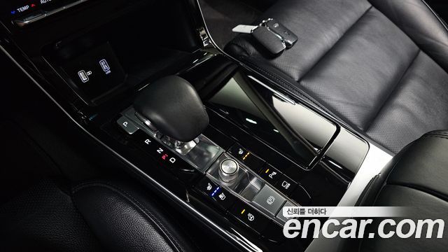 Kia K7 2021 — photo 12
