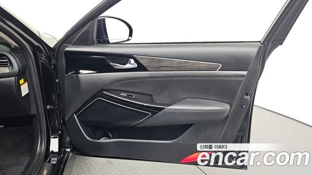 Kia K7 2021 — photo 14