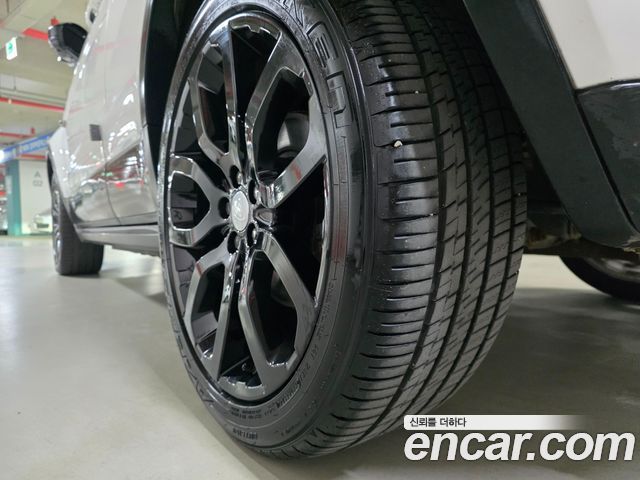 Land Rover Range Rover Evoque 2017 — photo 18