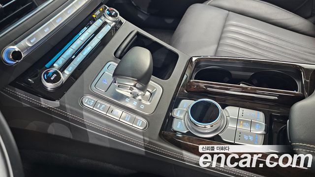 Genesis G90 2019 — photo 9