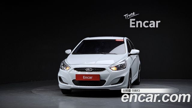 Hyundai Accent 2019 — photo 3