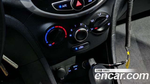 Hyundai Accent 2019 — photo 26