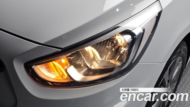 Hyundai Accent 2019 — photo 8