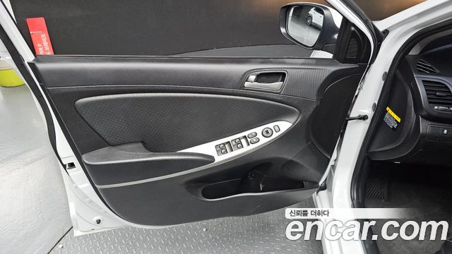 Hyundai Accent 2019 — photo 14