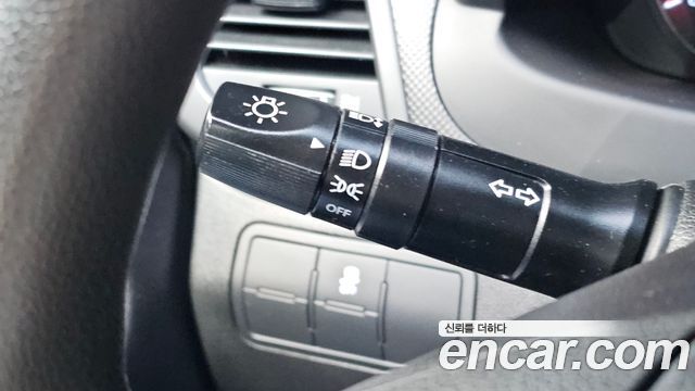Hyundai Accent 2019 — photo 30