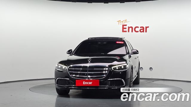 Mercedes-Benz S-Class 2025 — photo 3