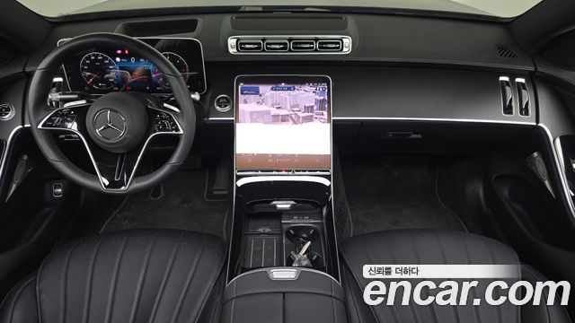 Mercedes-Benz S-Class 2025 — photo 10
