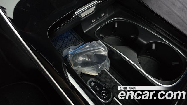 Mercedes-Benz S-Class 2025 — photo 28
