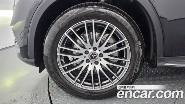 Mercedes-Benz GLC-Class 2025 — photo 5