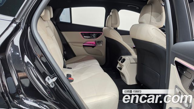Mercedes-Benz GLC-Class 2025 — photo 17