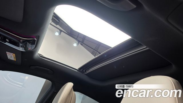 Mercedes-Benz GLC-Class 2025 — photo 24