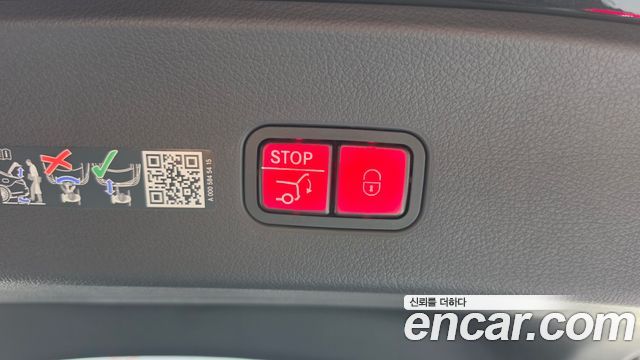 Mercedes-Benz GLC-Class 2025 — photo 25