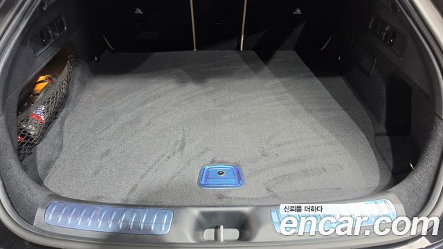 Mercedes-Benz GLC-Class 2025 — photo 26