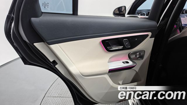 Mercedes-Benz GLC-Class 2025 — photo 15