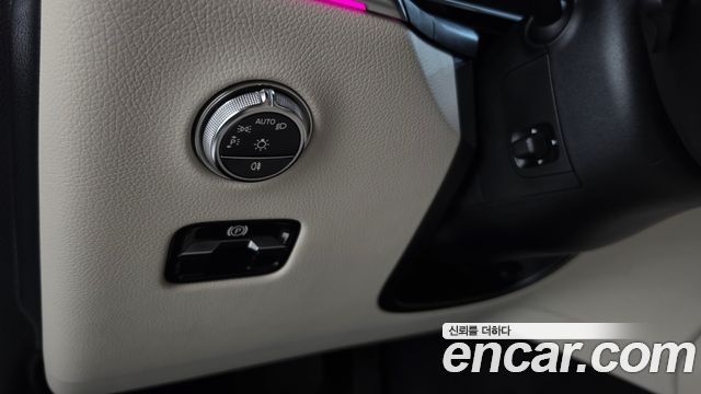 Mercedes-Benz GLC-Class 2025 — photo 30