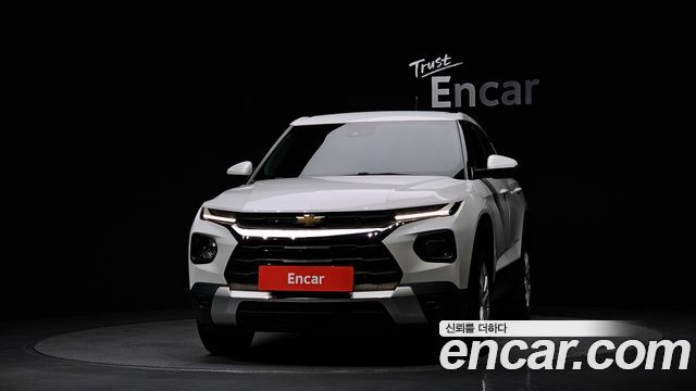 Chevrolet Korea Trailblazer 2021 — photo 3