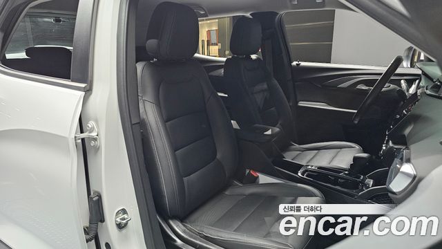 Chevrolet Korea Trailblazer 2021 — photo 12