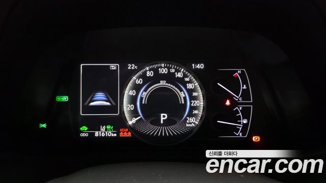 Lexus UX 2020 — photo 11