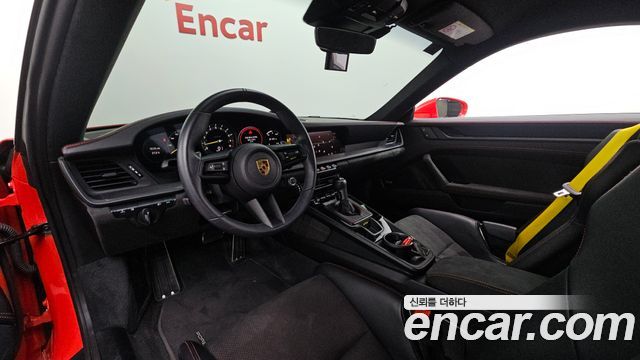 Porsche 911 2022 — photo 10