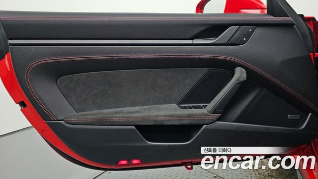Porsche 911 2022 — photo 14