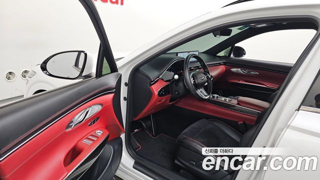 Genesis GV70 2022 — photo 13