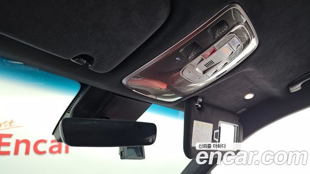Genesis GV70 2022 — photo 26