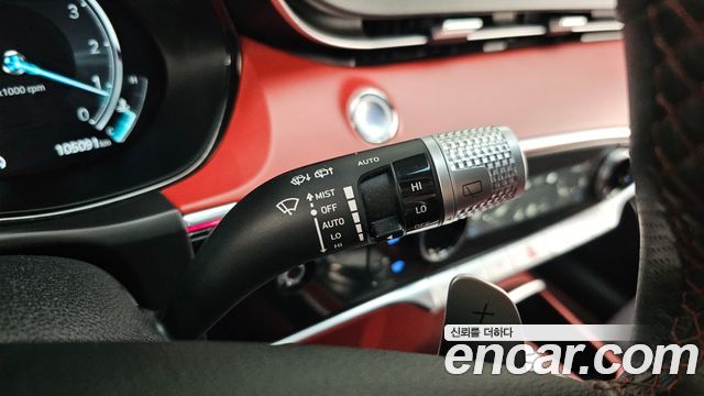 Genesis GV70 2022 — photo 31