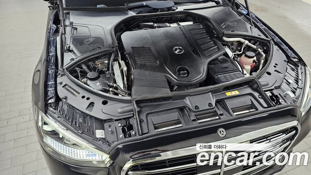 Mercedes-Benz S-Class 2021 — photo 6
