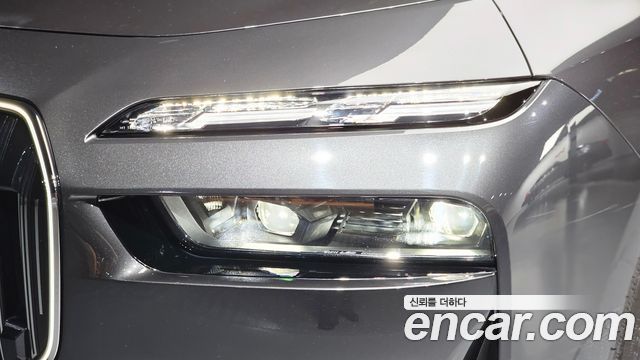 BMW 7-Series 2023 — photo 8