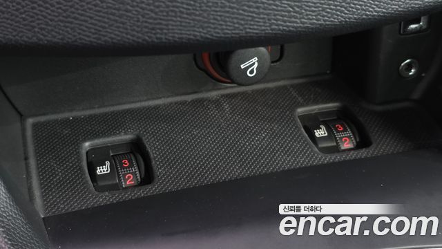 Peugeot 308 2017 — photo 19