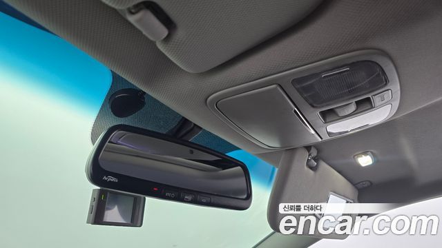Hyundai Genesis 2011 — photo 20